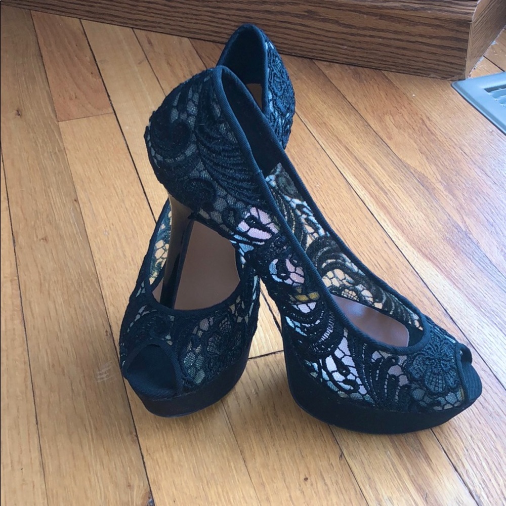 🌟FREE SHIPPING🌟Mix No. 6 Lace Platform stilettos